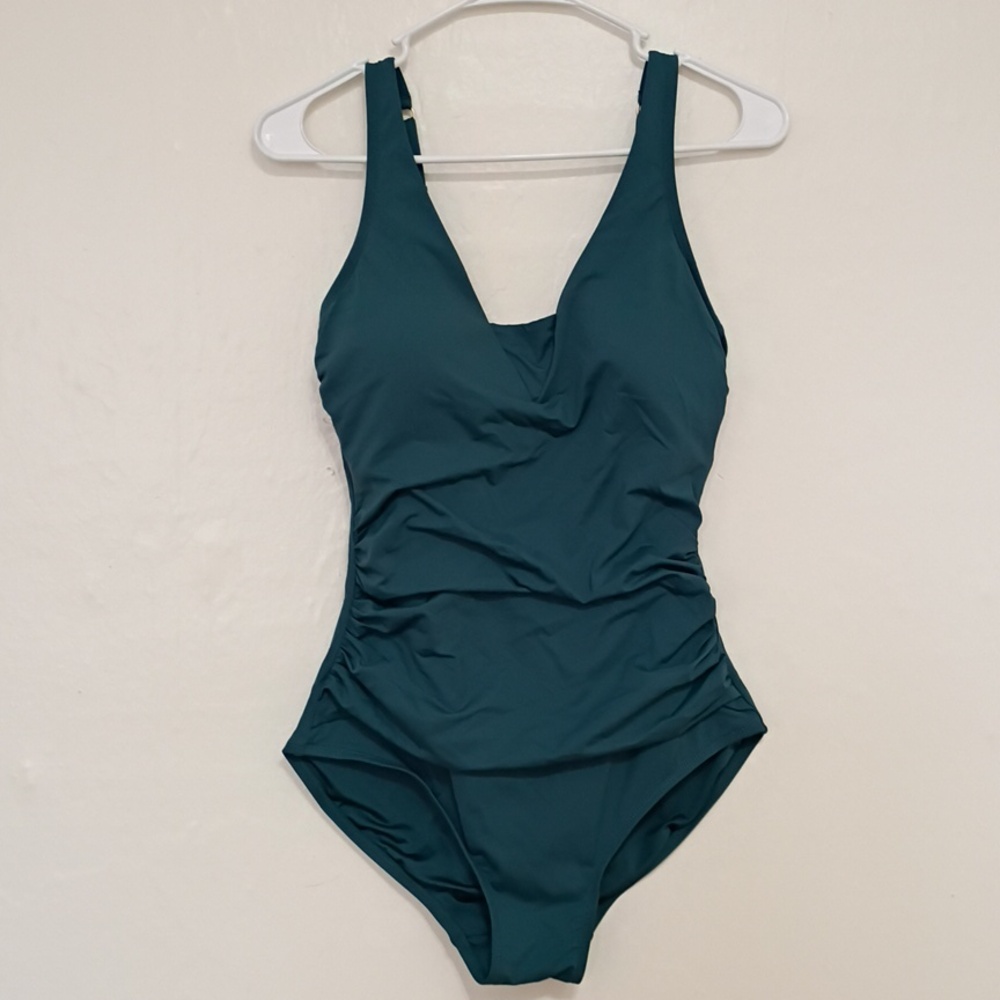 Lands' End Green Slimming Full Coverage One Piece Swimsuit Size S